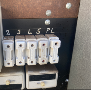 Ceramic re-wirable fuses in a switchboard